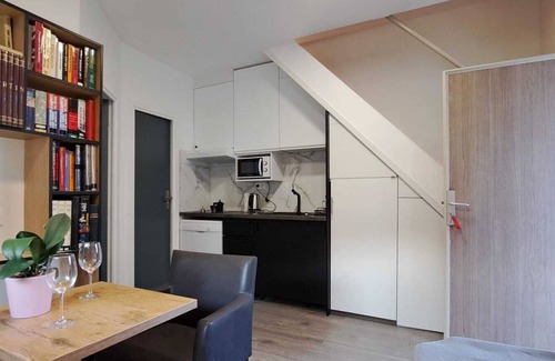 Aulnay-sous-Bois Casa | Petit Maison Proche de Laéroport et Transports. Animaux Acceptés
