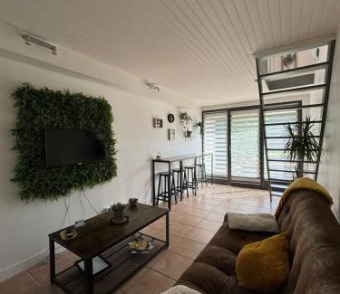 Villemareuil Casa | Petit Nid Douillet avec parking privé