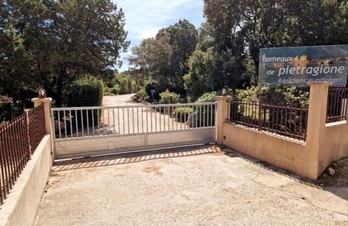 Santa Giulia Apartamento | Petit nid douillet à deux pas de Santa Giulia