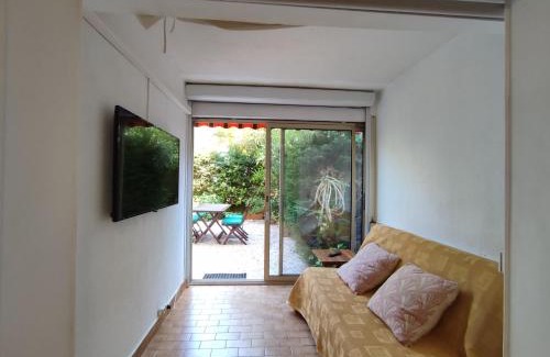 Saint-Mandrier-sur-Mer Apartamento | Petit paradis avec jardin et clim T2