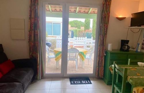 Vendres Casa | Petit pavillon 4 personnes dans résidence avec piscine