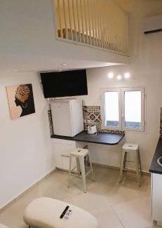Saint-Denis Apartamento | Petit studio bien agencé pour jusqu'à 4 personnes proche de l'hôpital et du centre ville