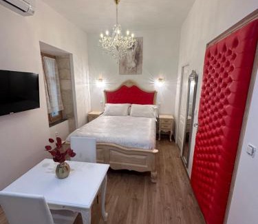 Centre Historique Apartamento | Petit studio presbytère dans L'Église