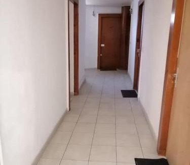Comedie Apartamento | Petit studio rénové à la place Comédie