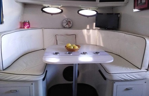 Mandelieu-La-Napoule Alquiler De Eote | Petit yacht pour des nuits insolites.