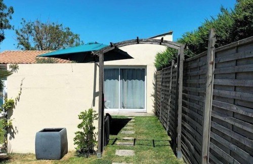 Beaugeay Casa | Petite Maison à la Campagne Proche de la mer