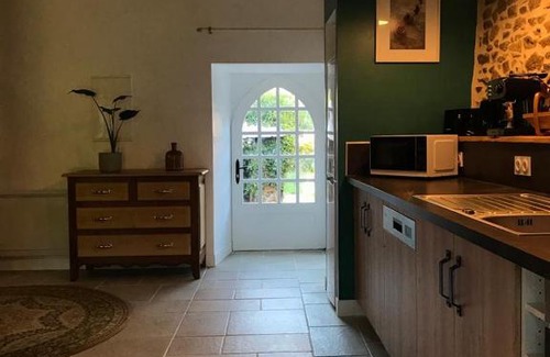 Yvias Casa | Petite maison chaleureuse