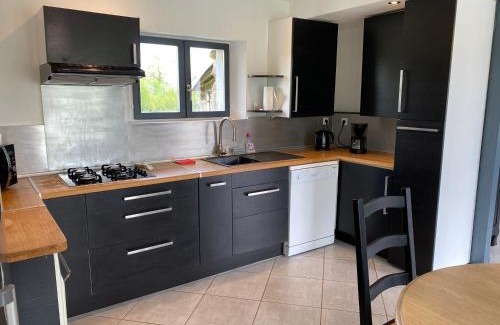 La Pellerine Casa | Petite maison dans la prairie