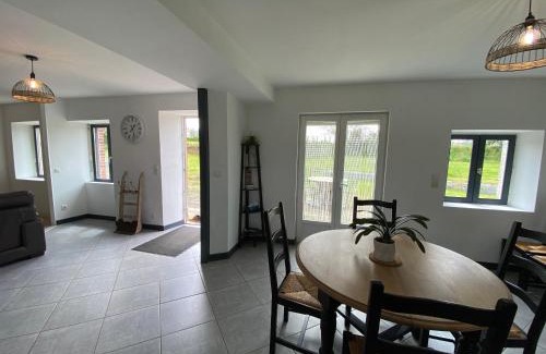 La Pellerine Casa | Petite maison dans la prairie