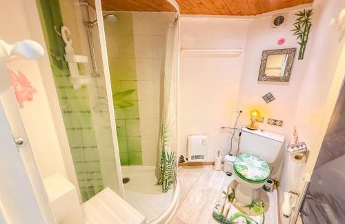 Rennes-les-Bains Apartamento | Petite Maison de Resource avec Cuisine