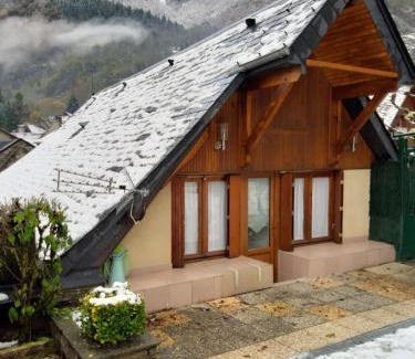 Cier-de-Luchon Casa | petite maison de montagne avec jardin