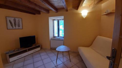Virieu-le-Grand Casa | Petite maison de village située entre lacs, cascades et montagnes