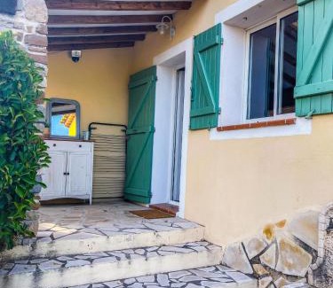 Le Beausset Casa | Petite maison indépendante au calme au cœur des oliviers