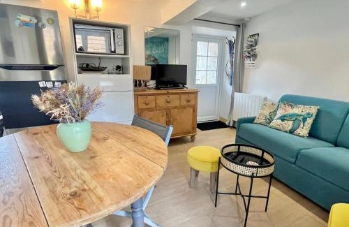 Saint-Regnobert-de-la-Cote-de-Nacre Casa | Petite vague - maison atypique avec terrasse