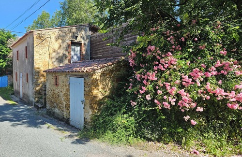 Talmont-Saint-Hilaire Casa | casa pequeña Vendée rodeado de vegetación, cerca del pueblo, a 10 minutos del mar
