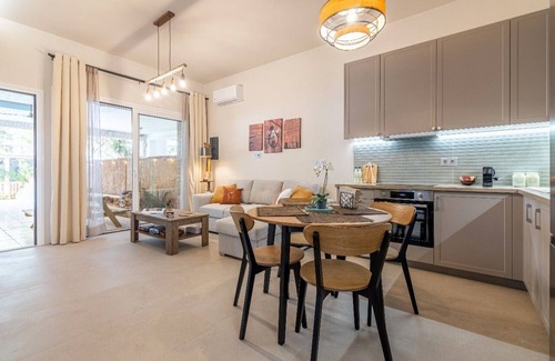 Analipsi Casa | Petra - Stylish Apartment