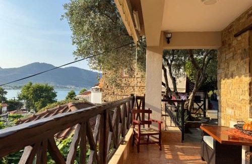 Chrisi Akti Apartamento | Petra View by Heaven's Hall