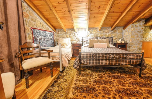 Mesaia Trikala Cama Y Desayuno | Petrino Lodge