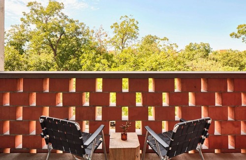 Barton Heights Casa | Pets are Allowed Here! Outdoor Pool, Close to Shoal Beach