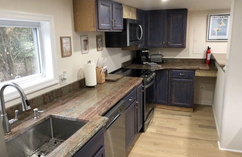 Milton Casa | Pets Friendly, Waterfront, Large backyard, Bonfire with grill, outside shower