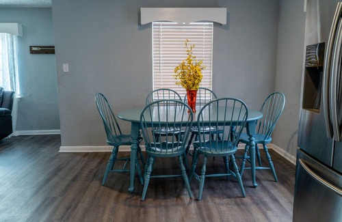Lakeshore South Casa | Pets, King bed, St Johns Terrace Close to Downtown