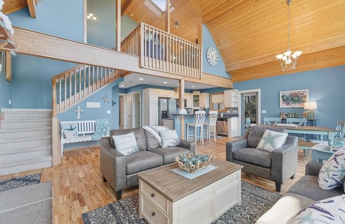 Ocean Park Casa | Pets OK, 150 yds to beach, modern, luxury (Journey)