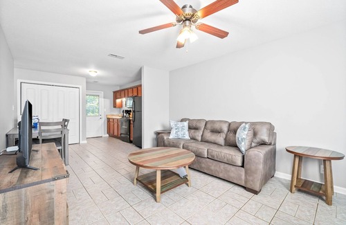 Clarksville Casa | Pets welcome, 15 minutes to Ft Campbell-G2