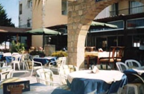 Pegeia Apartamento | Petsas Apartments & Tavern