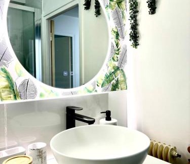 Rive Droite Apartamento | Pevar Milin - proche centre & parking privé