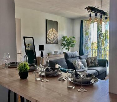 Rive Droite Apartamento | Pevar Milin - proche centre & parking privé