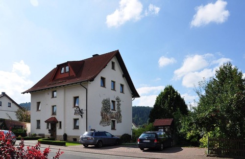 Schleid Apartamento | "Pferde Glück" vacation apartment with 2 bedrooms made of Swiss stone pine wood