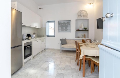 Kalloni Tinou Apartamento | PG Houses in Kalloni Village - PHouse