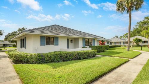 Palm Beach Gardens Apartamento | PGA National Getaway Cozy Club Cottage