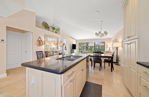 Palm Beach Gardens Cabaña | PGA National Club Cottage Palm Beach Gardens, Florida