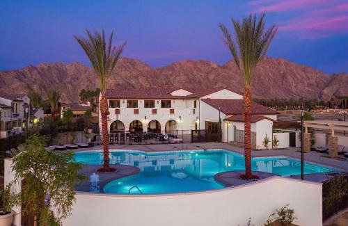La Quinta Casa | PGA West -3 bdrm house w/Bonus Loft, Sleeps 8, Pool, Gym
