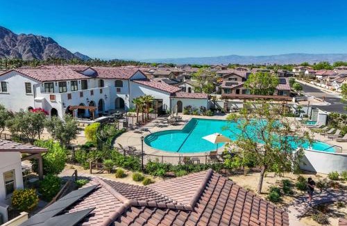 La Quinta Casa | PGA210 2Bed PGA West Pool & Hot Tub Steps Away