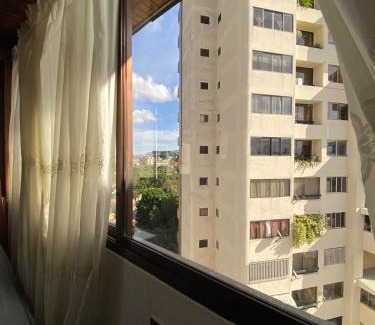 Chacao Apartamento | PH en residencia privada con 2 puestos de estacionamiento