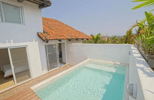Ixtapa Apartamento | PH in Ixtapa central Plaza- private pool & walk to the beach!