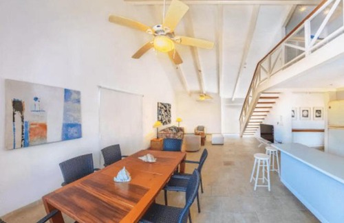 Ixtapa Apartamento | PH in Ixtapa central Plaza- private pool & walk to the beach!