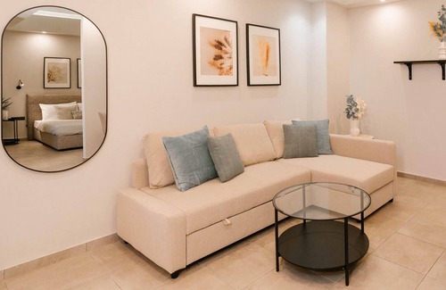 Omonia Apartamento | Phaedrus Living: City Center Zenonos Suite