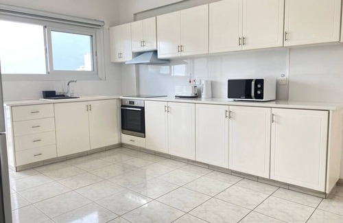 Limassol Apartamento | Phaedrus Living: Down Town Flat Nestoras 301