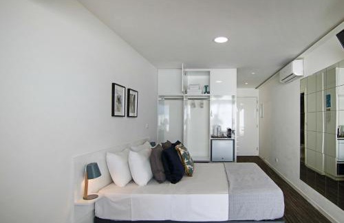 Acropolis Apartamento | Phaedrus Living: Luxury Suite Nicosia 502