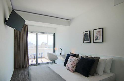 Acropolis Apartamento | Phaedrus Living: Luxury Suite Nicosia 508