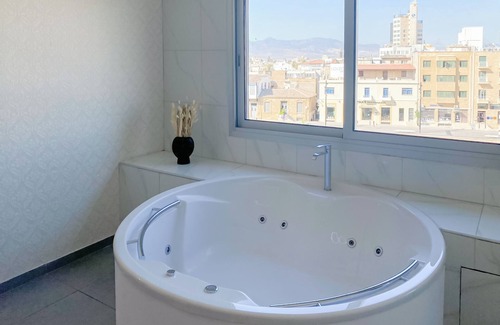 Nicosia Apartamento | Phaedrus Living Plateia Suite Verde