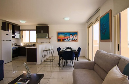 Pervolia Apartamento | Phaedrus Living Seaside Luxury Flat Pervolia