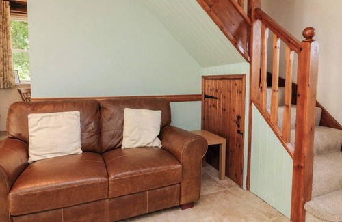 Broadwoodkelly Cabaña | PHEASANT ROOST, pet friendly, character holiday cottage in Winkleigh