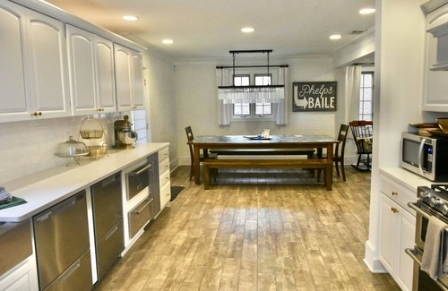 Harters Heights Casa | Phelps Baile☘️ ND, SMC & HCC friends & family invited! Sleeps 10-12.