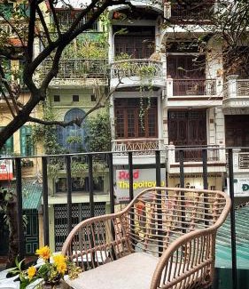 Hang Bo Apartamento | Phen Art House, Artistic Living in the Heart of Old Quarter