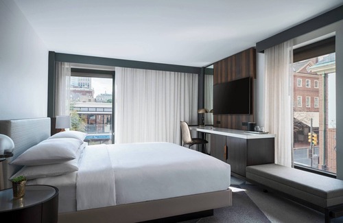 Society Hill Hotel | Philadelphia Marriott Old City