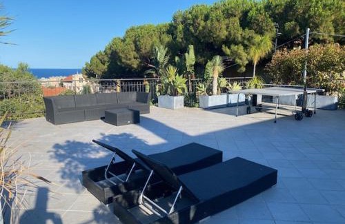 Sanremo Apartamento | PhilHouse, Jacuzzi Seaview & Bbq